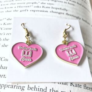 Book Lover Dangle Heart Earrings “Thriller”